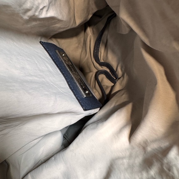 Olivia Harris Charcoal Leather Crossbody Bag - Picture 7 of 11